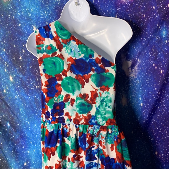 Sapa- One Shoulder Floral Press size Small - Picture 8 of 11